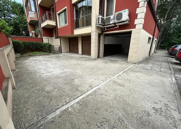 Madrid 2Bdr W Free Parking Near Metro, Serdika Mall
