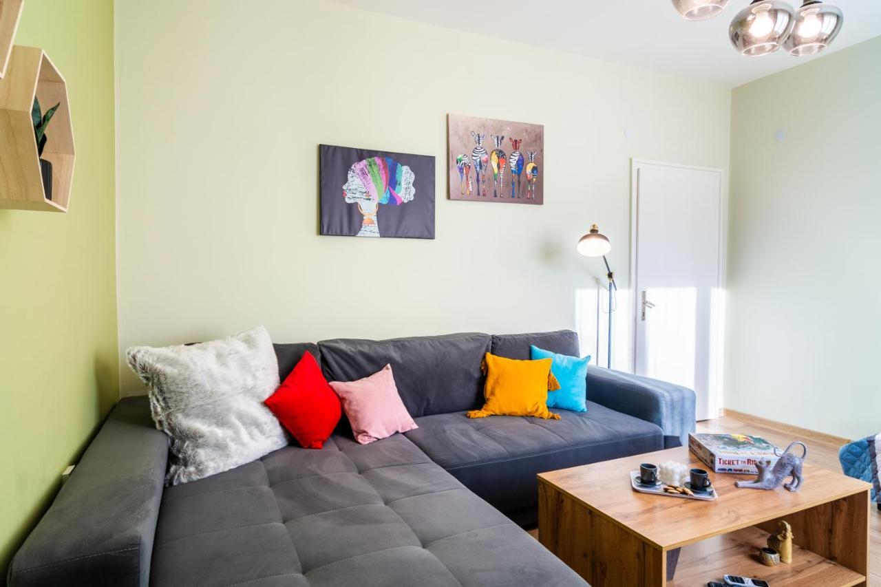 Daire Madrid 2bdr W Free Parking Near Metro, Serdika Mall