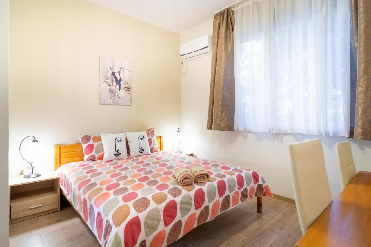 Madrid 2bdr W Free Parking Near Metro, Serdika Mall Daire