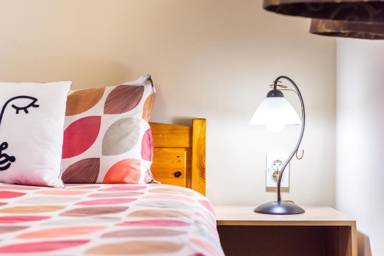 Madrid 2bdr W Free Parking Near Metro, Serdika Mall Sofya