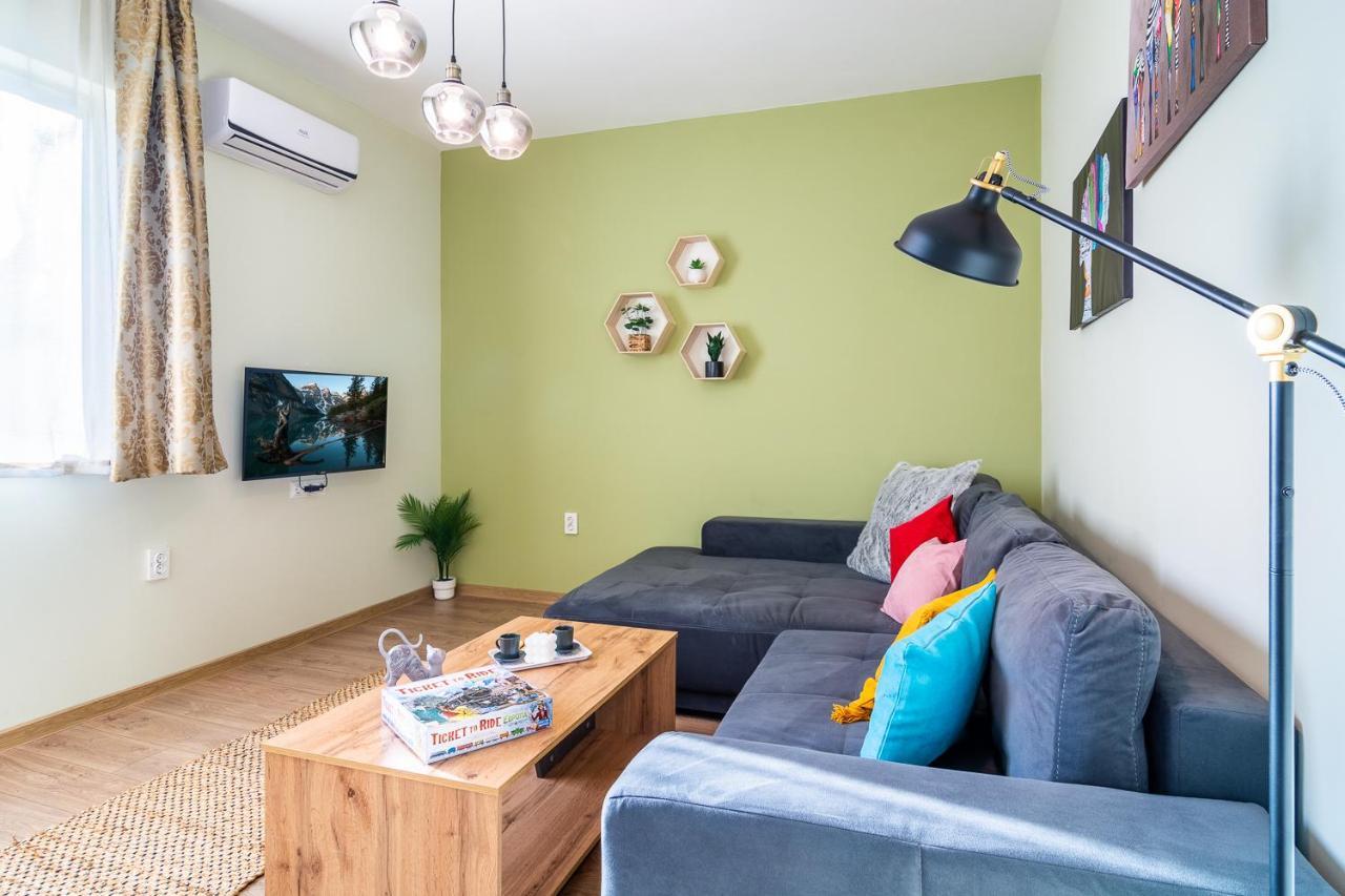 Madrid 2bdr W Free Parking Near Metro, Serdika Mall Sofya
