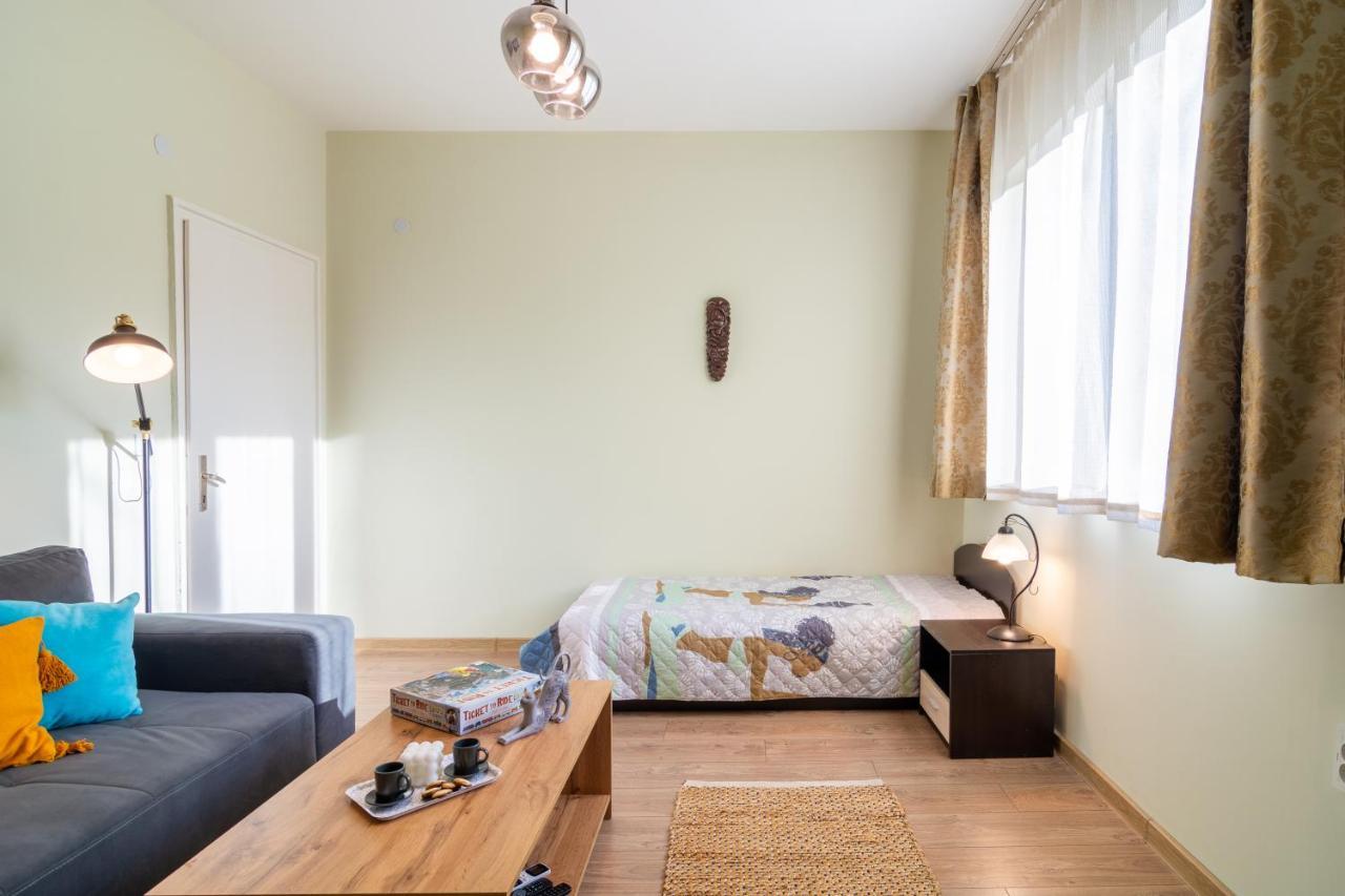 Madrid 2bdr W Free Parking Near Metro, Serdika Mall Daire Sofya